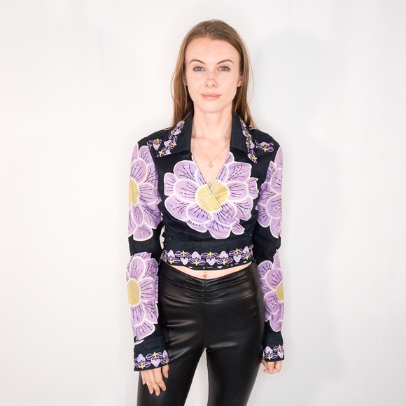 Vintage Tops - VINTAGE 70s Floral Wrap Top Black Purple S M L